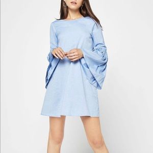 NWT- BCBGeneration BELL SLEEVE A-LINE DRESS 🦋